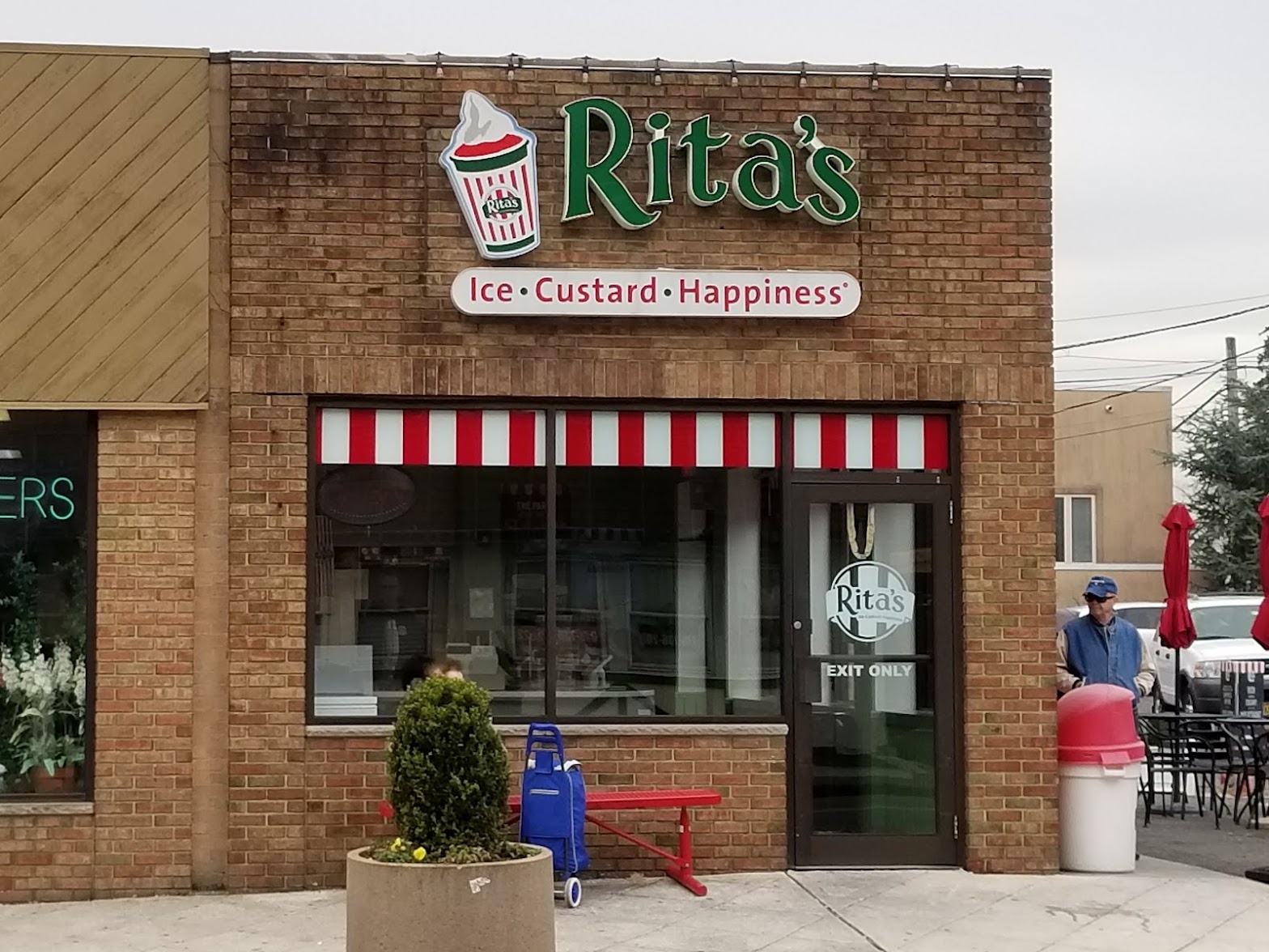 Rita's Italian Ice & Frozen Custard