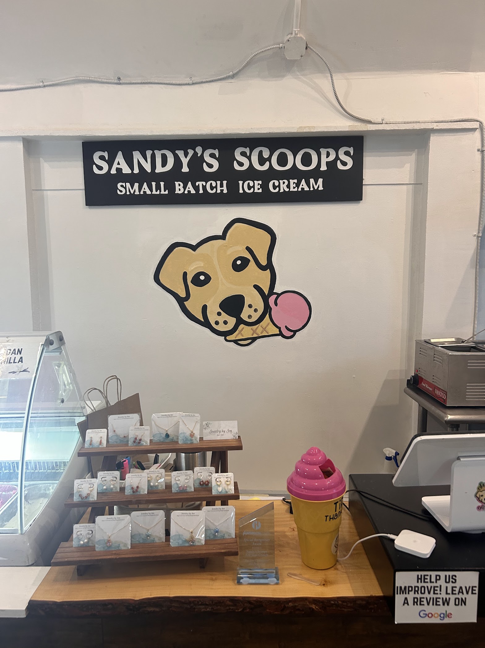 Sandy's Scoops photo