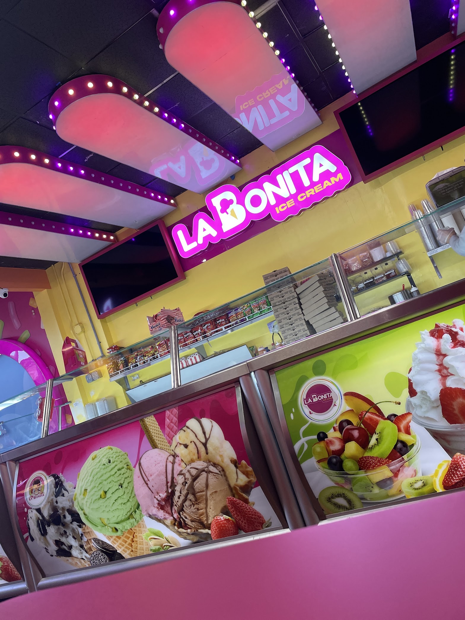 La Bonita Paleteria & Snacks photo