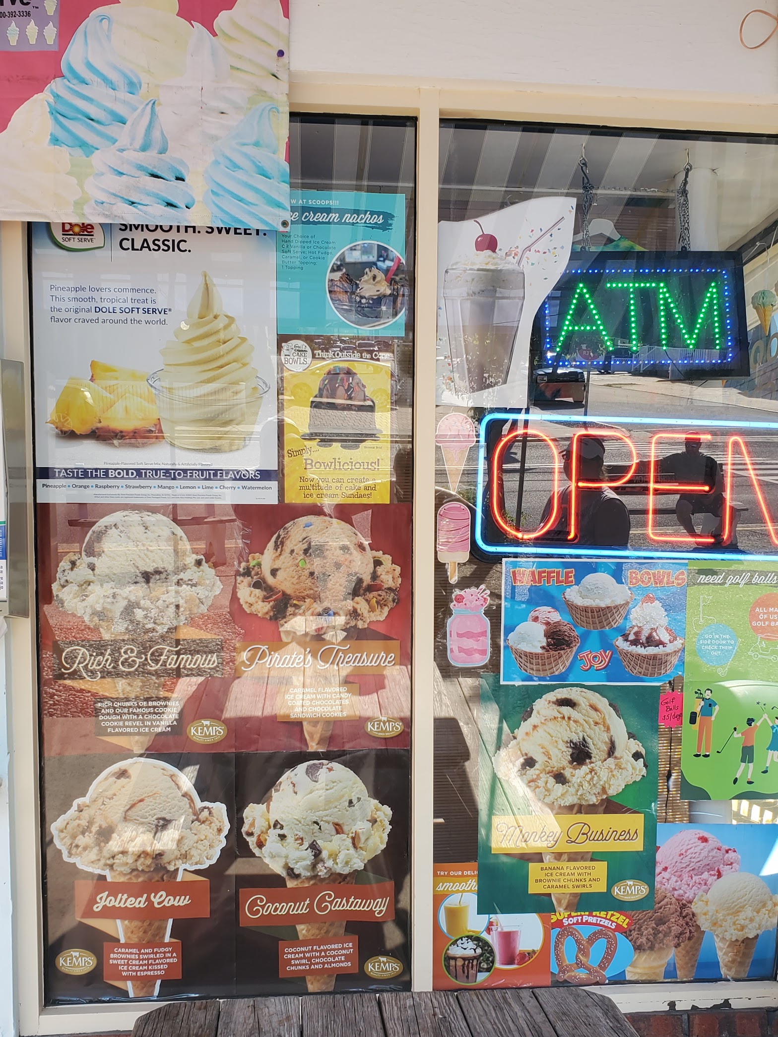 Scoops photo