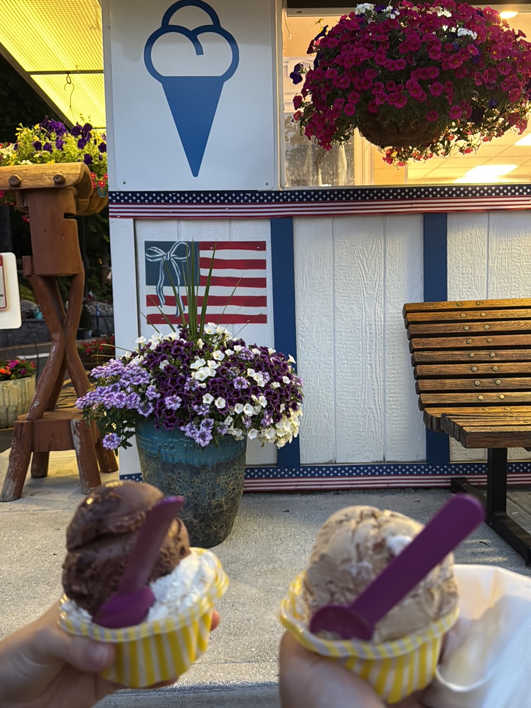 Ice Cream on Grand photo