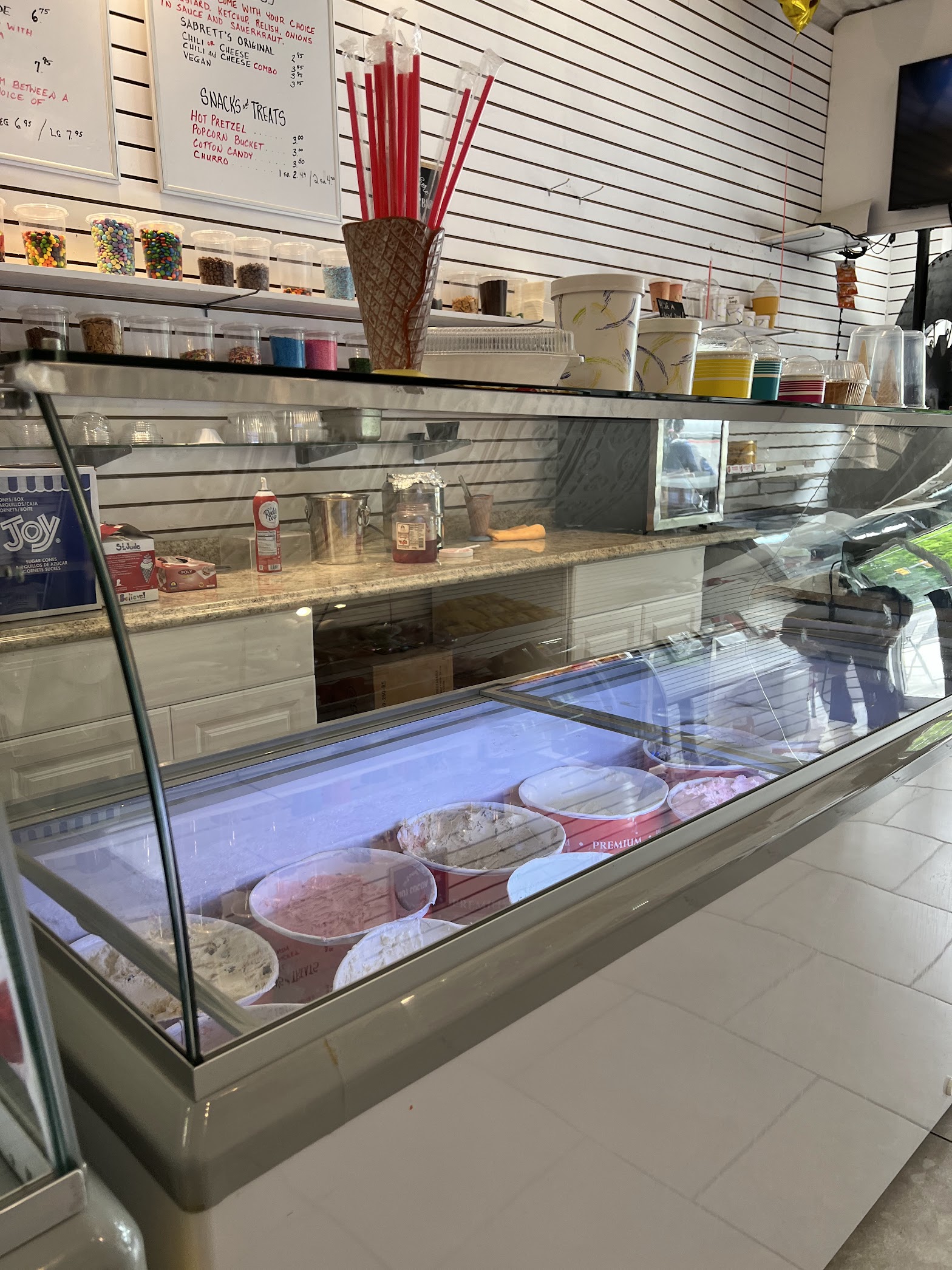 Dippy Sippy Ice Cream & Desserts photo