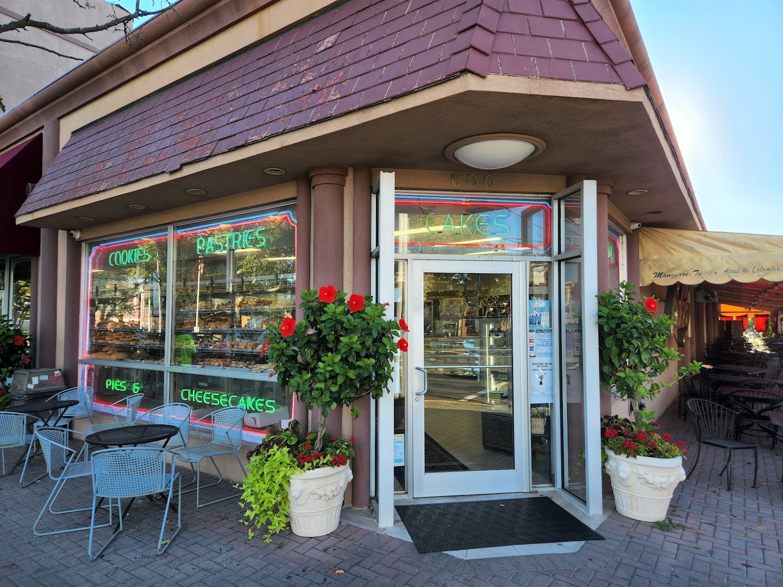 Del Ponte's Bakery