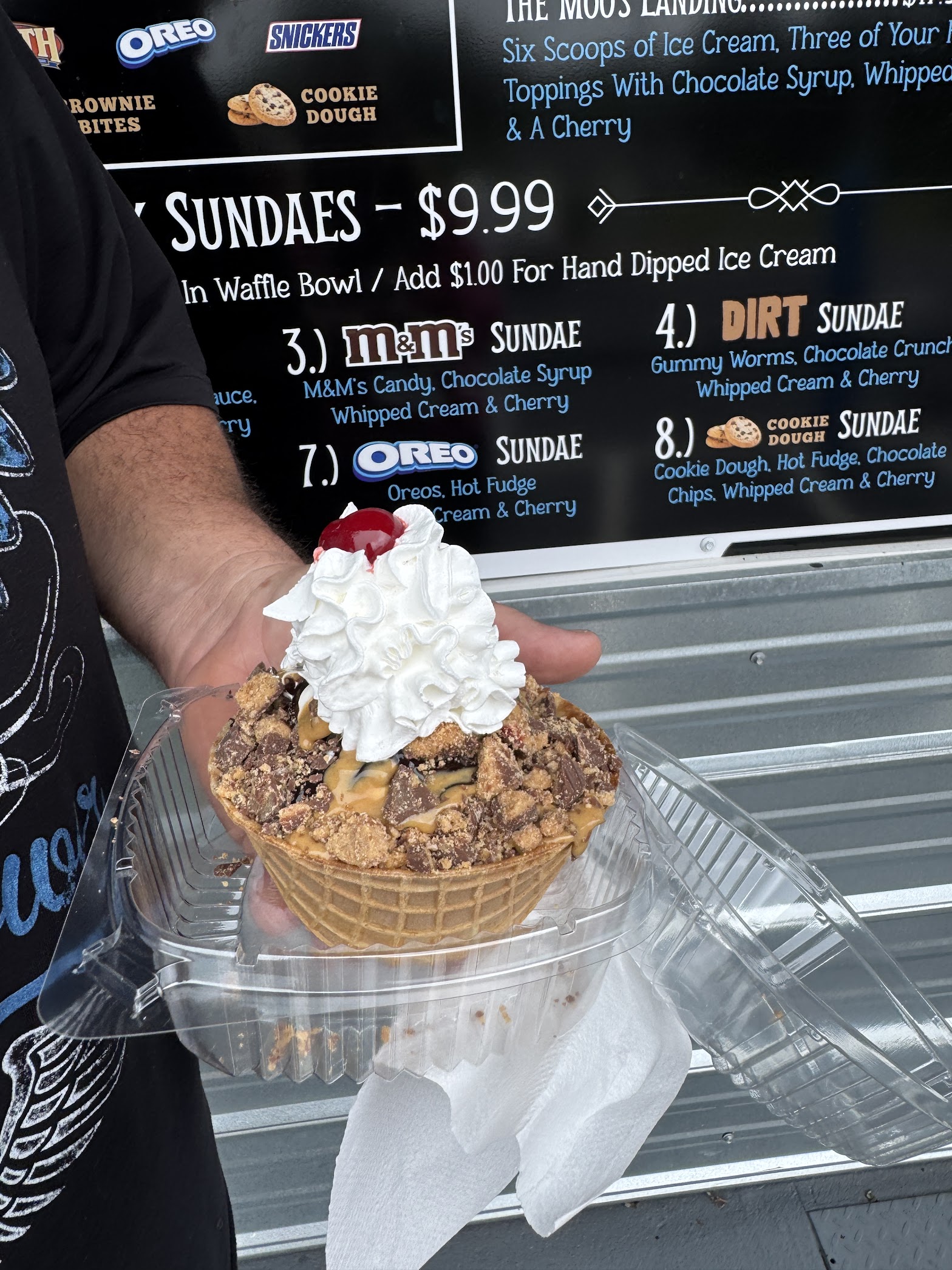 Moo's Landing Ice Cream Company photo