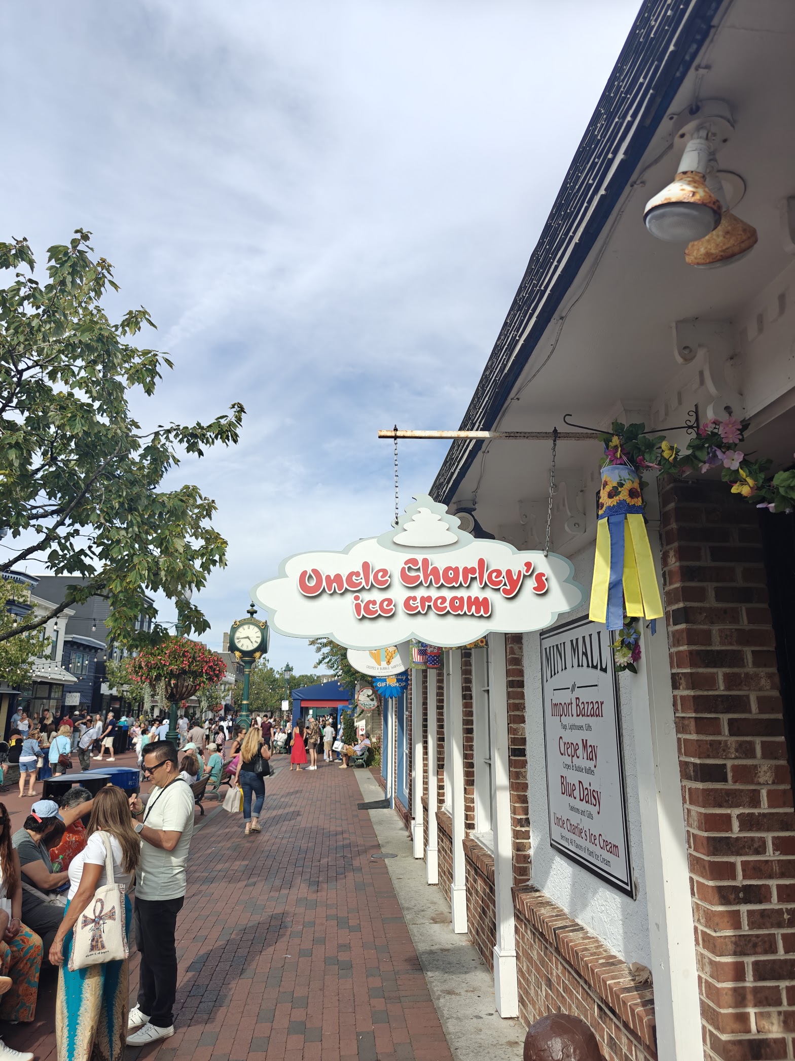 Uncle Charleys Ice Cream photo