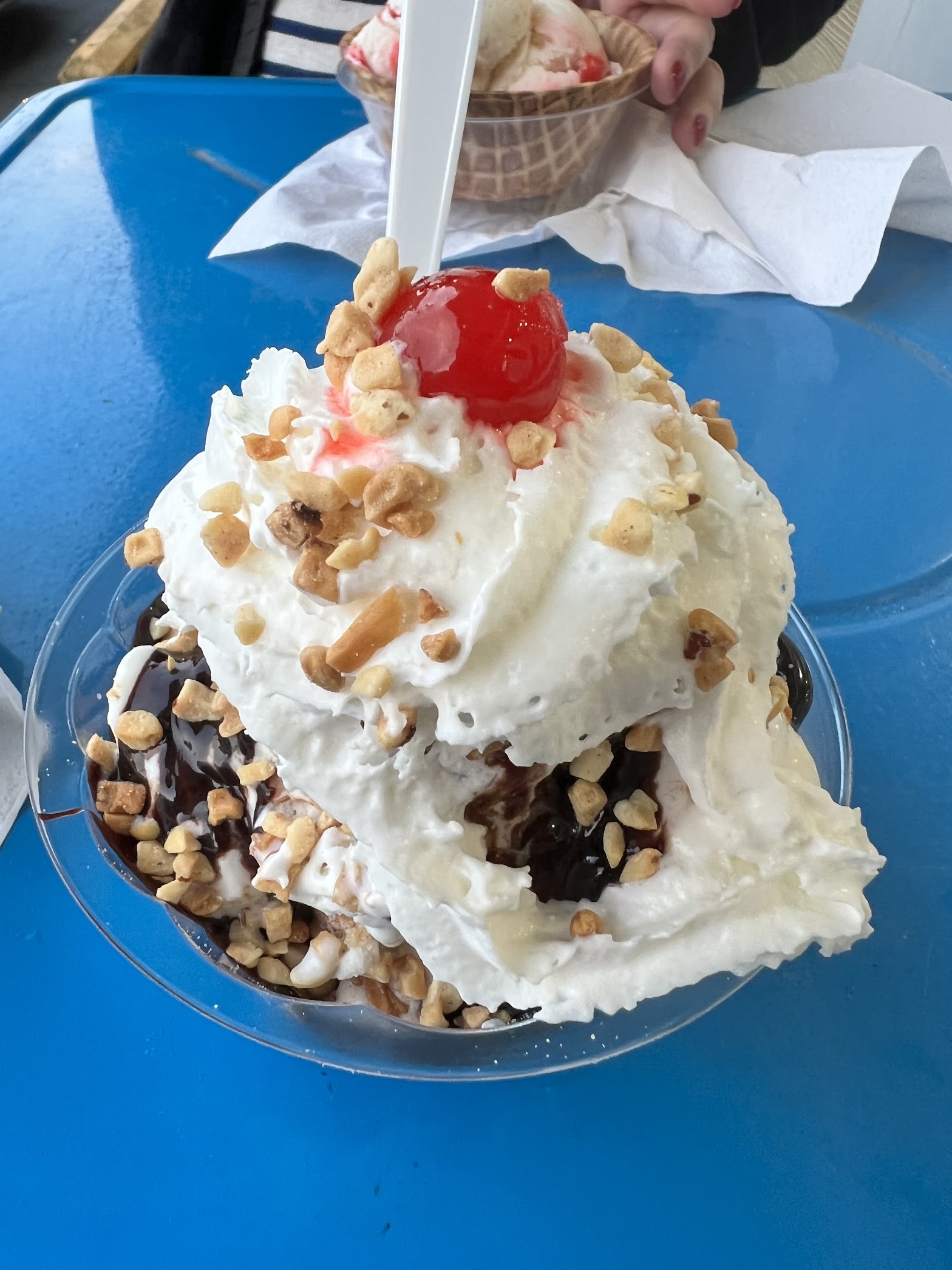 Scoops on Sunset photo