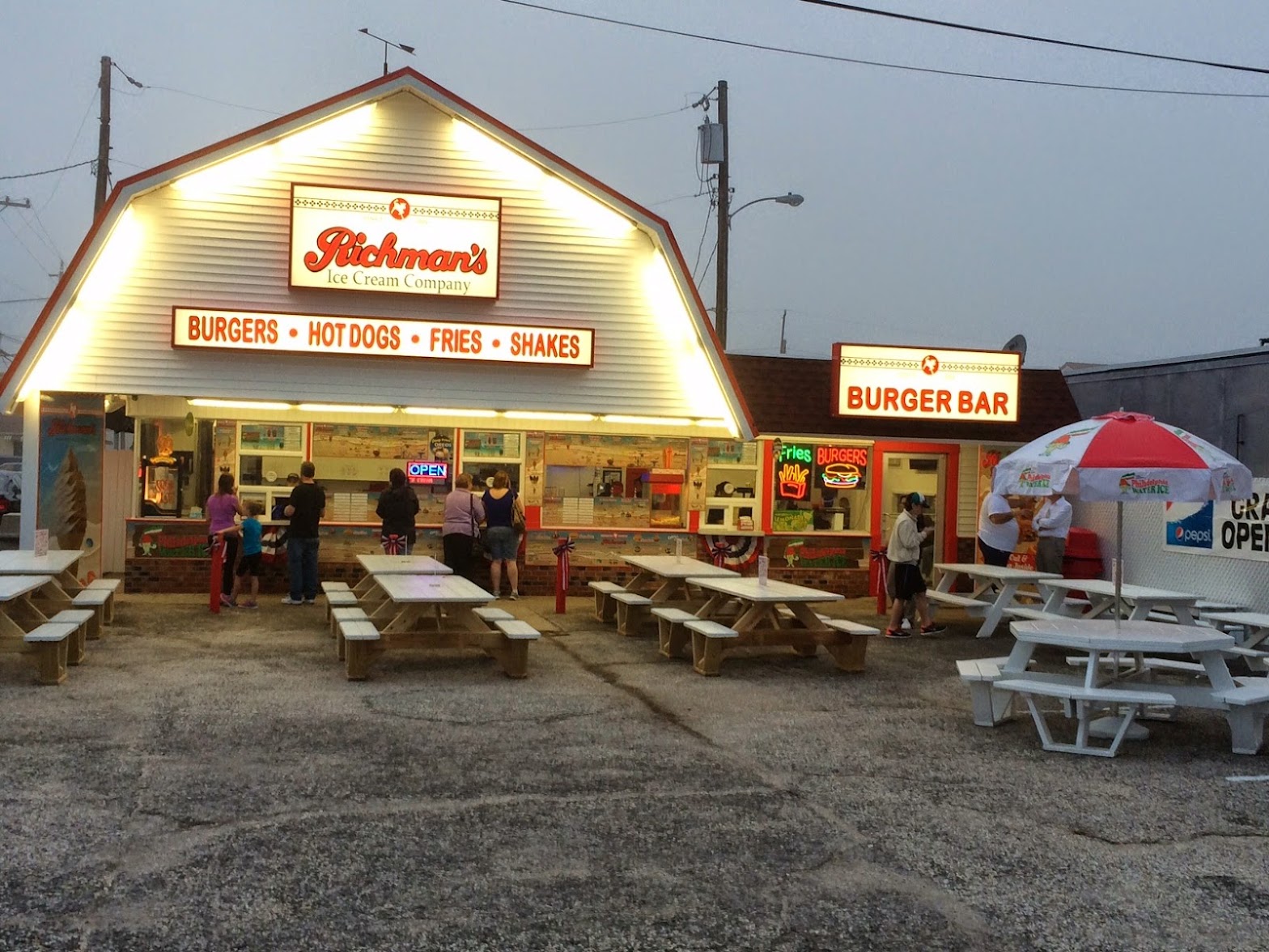 Richman's Ice Cream & Burger Co.