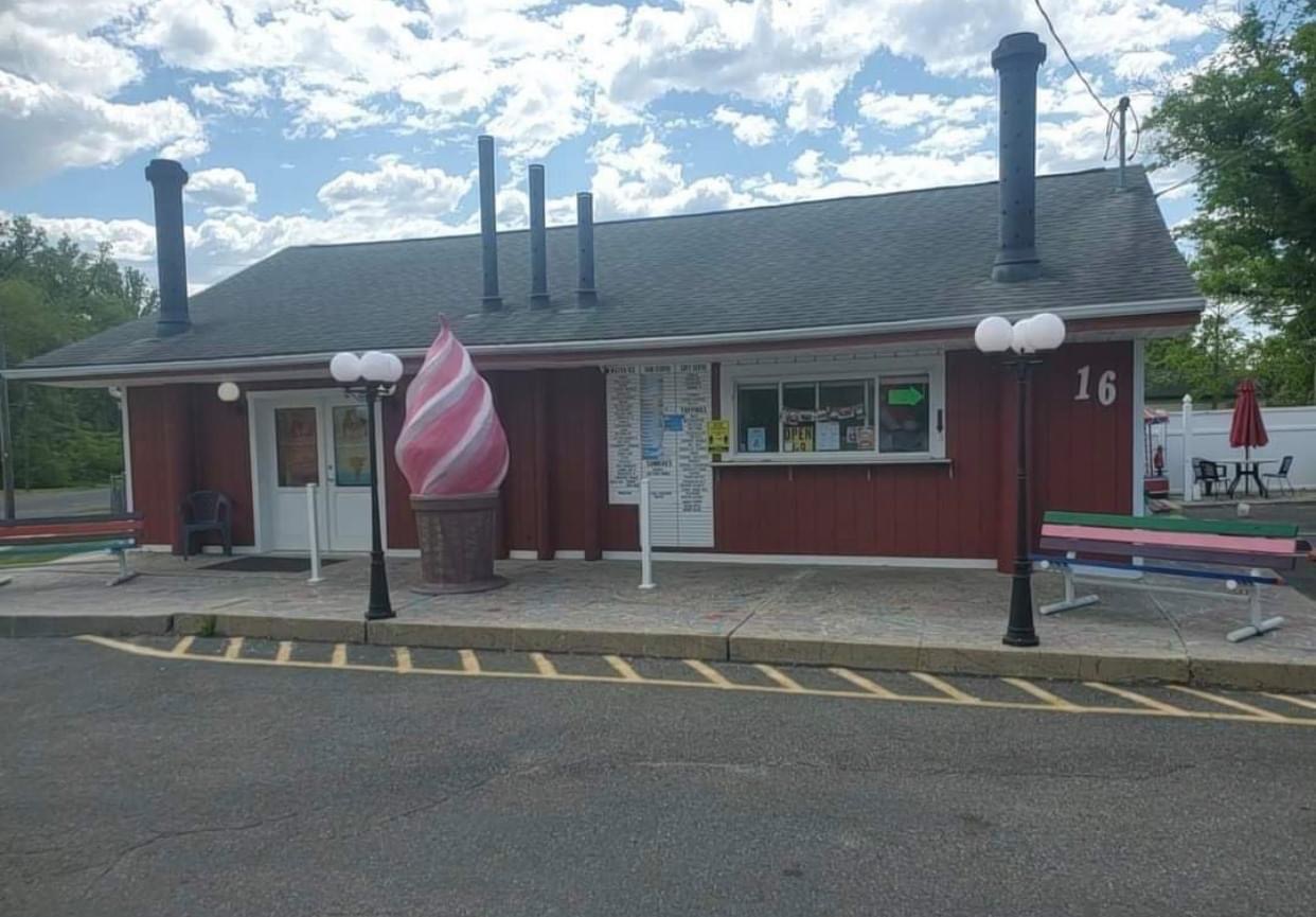 Scoopy Lou's LLC photo