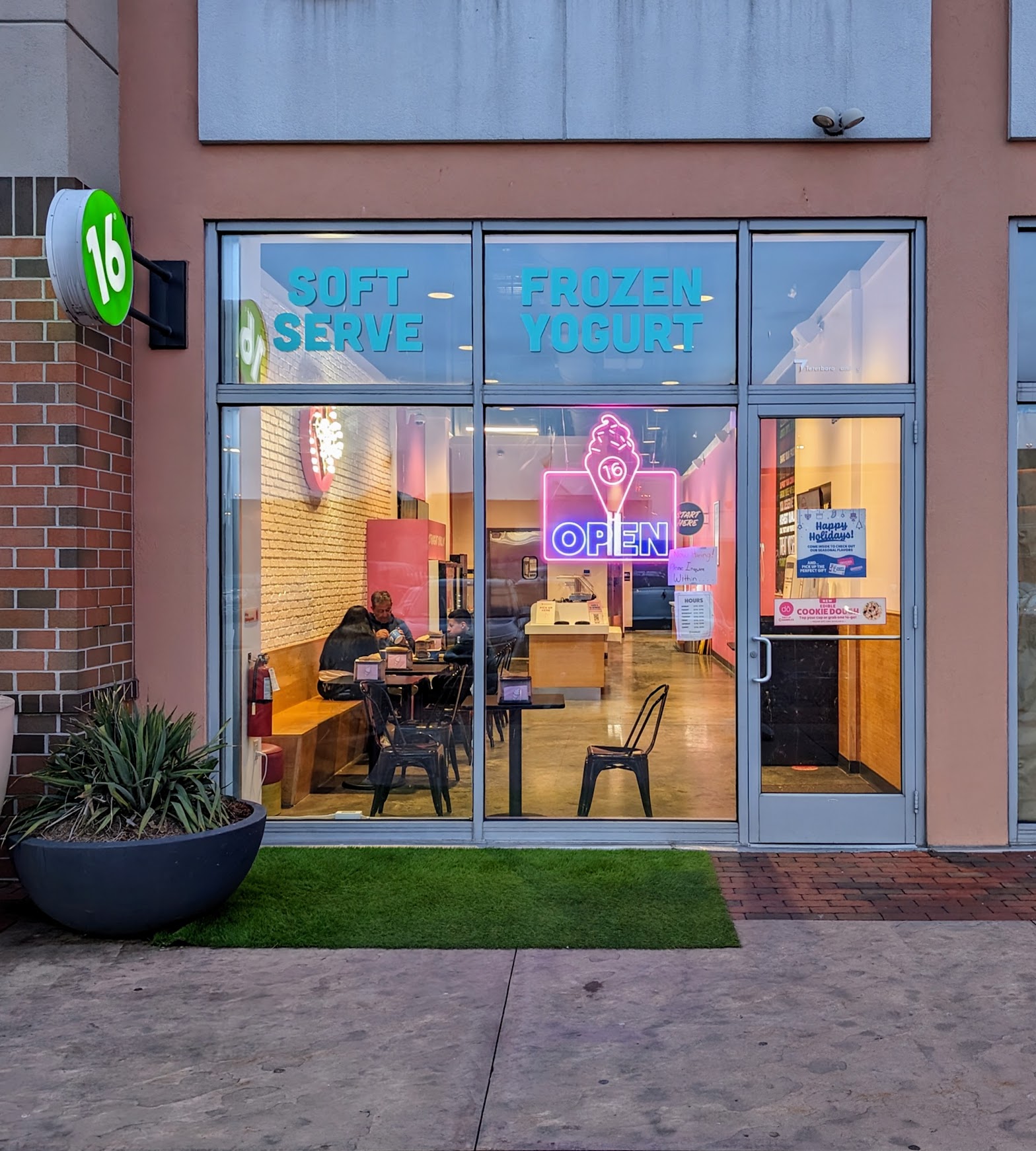 16 Handles