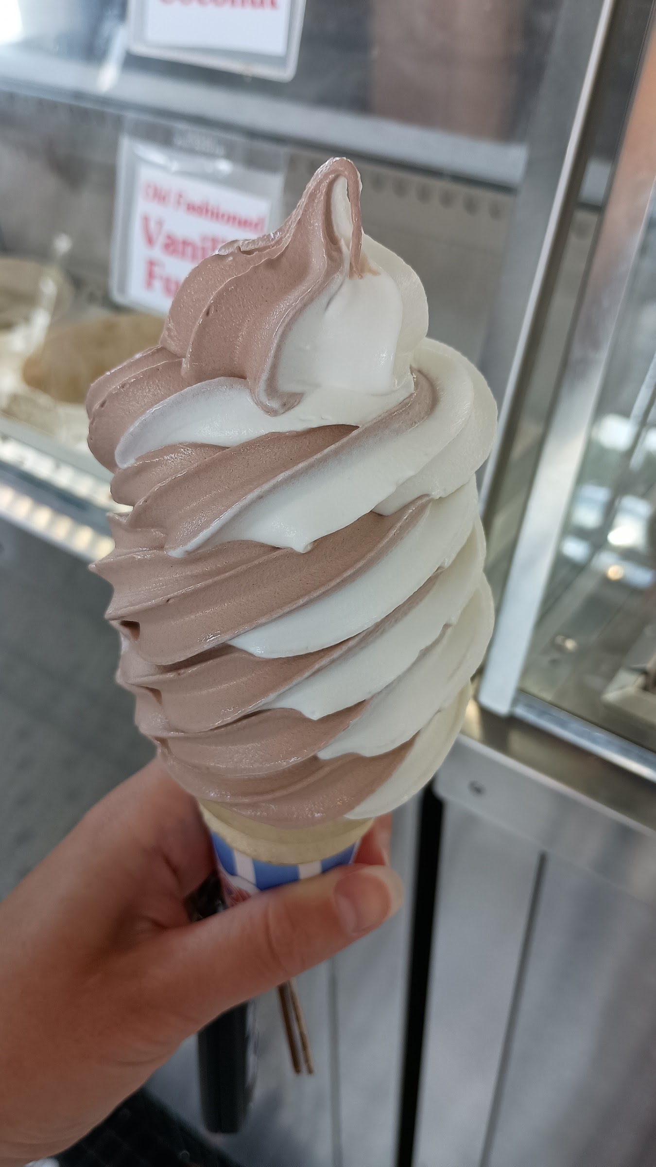 Royale Crown Homemade Ice Cream and Grille photo