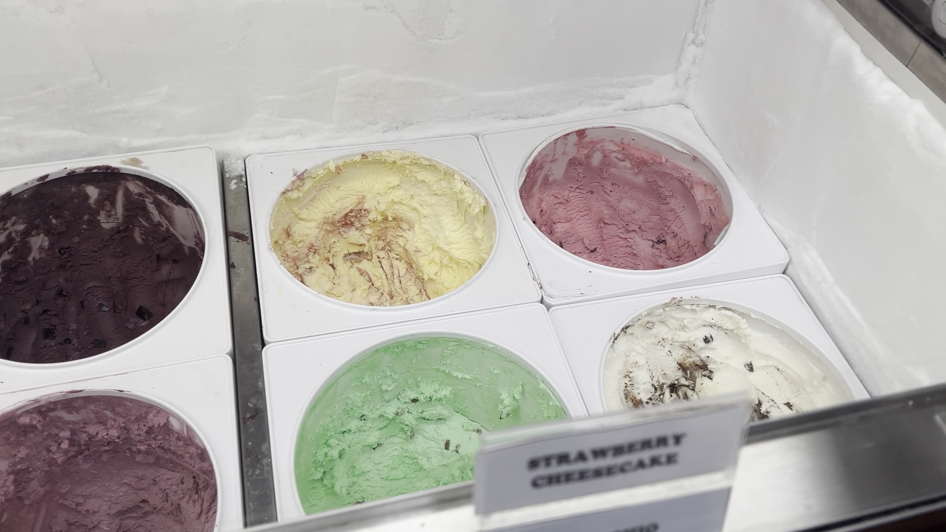 Happy's Ice Cream photo