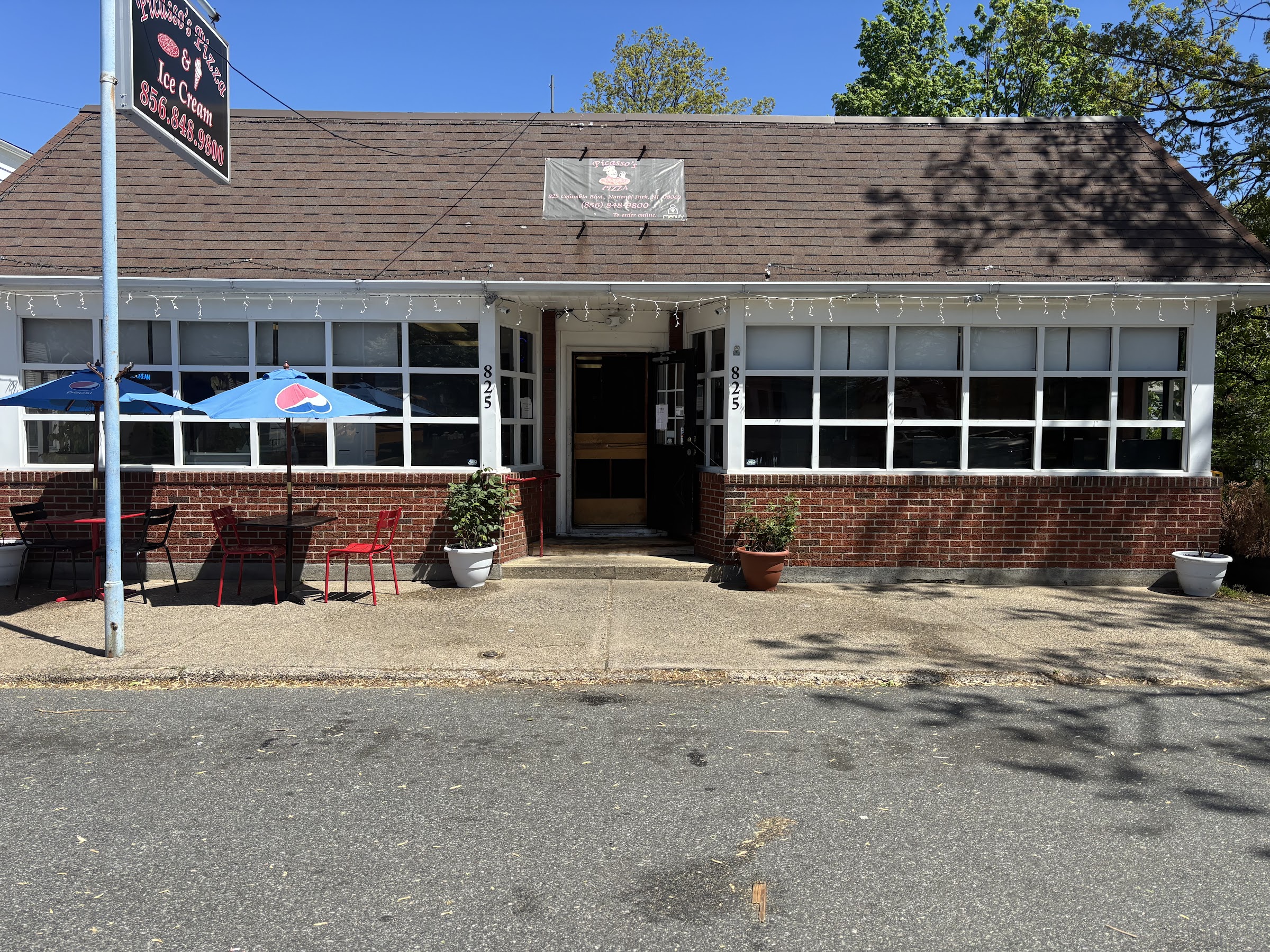 Picasso's Pizzeria & Icecream photo