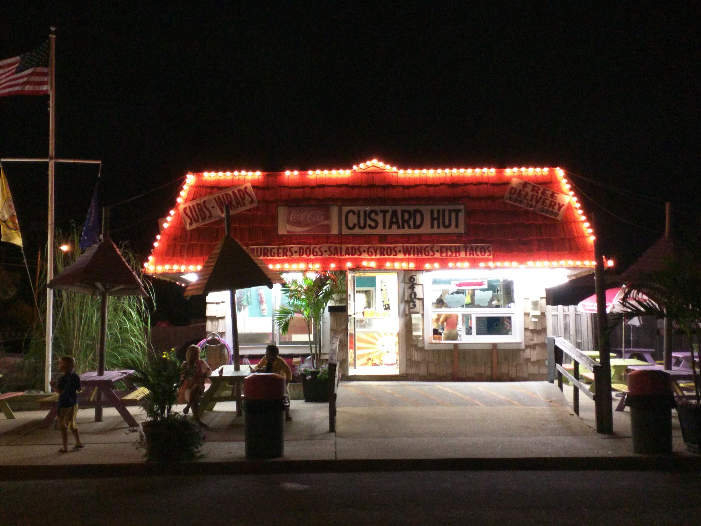 Custard Hut and Pizza photo