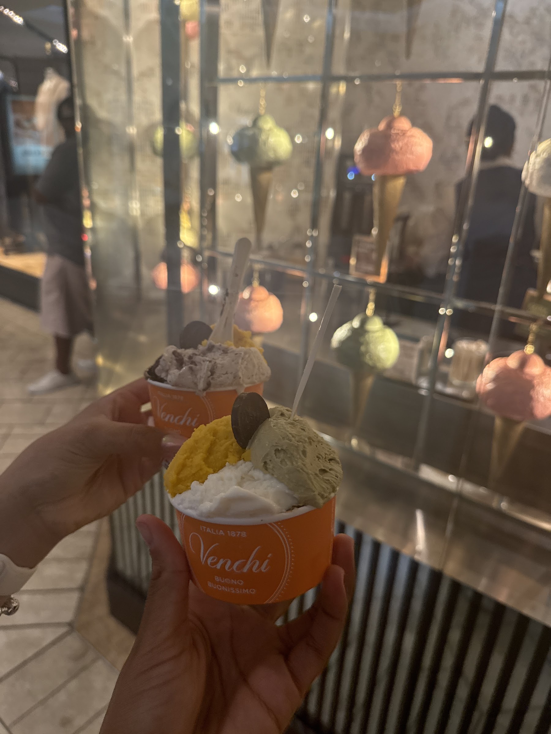 Venchi Chocolate & Gelato Short Hills photo