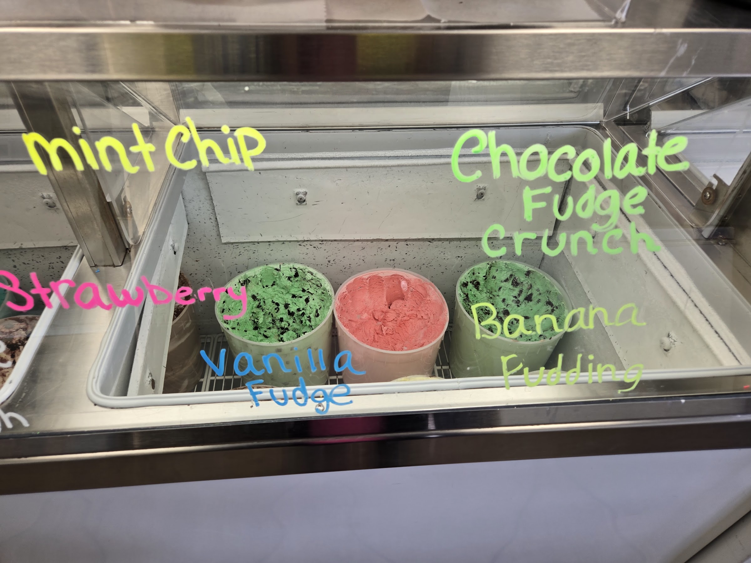 Off The Rails Handcrafted Ice Cream & Shakes photo