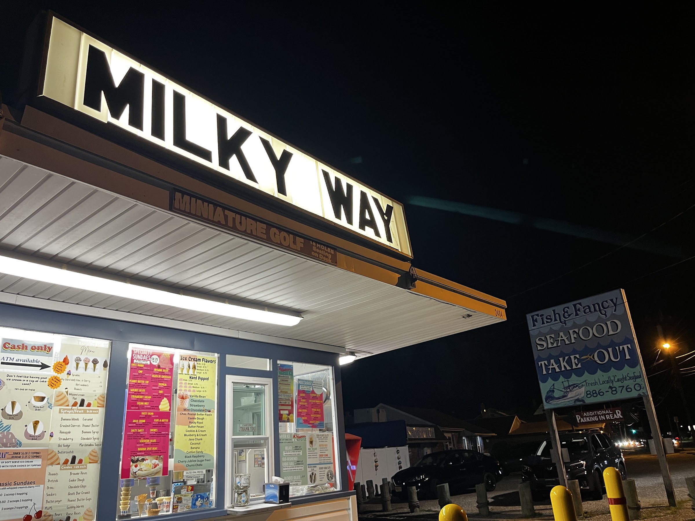 Milky Way Ice Cream & Mini Golf photo