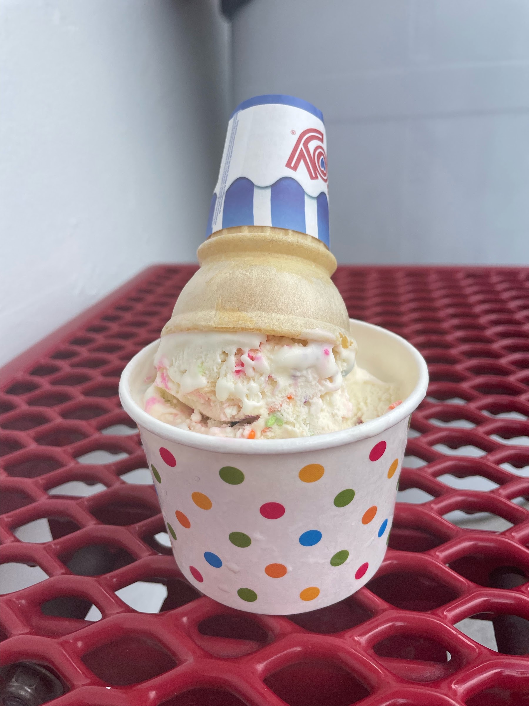 Colonia Dairy Maid photo