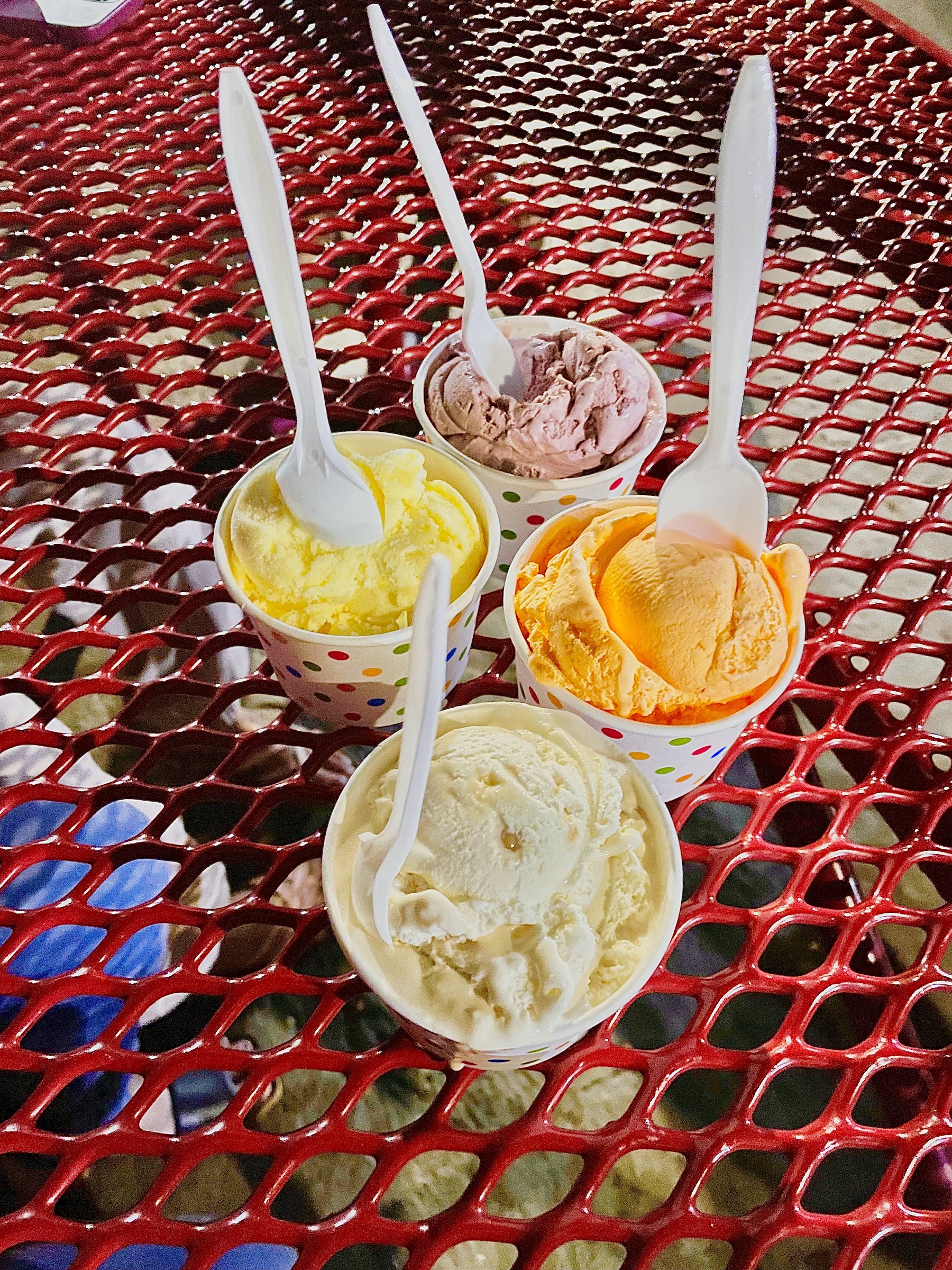 Colonia Dairy Maid photo
