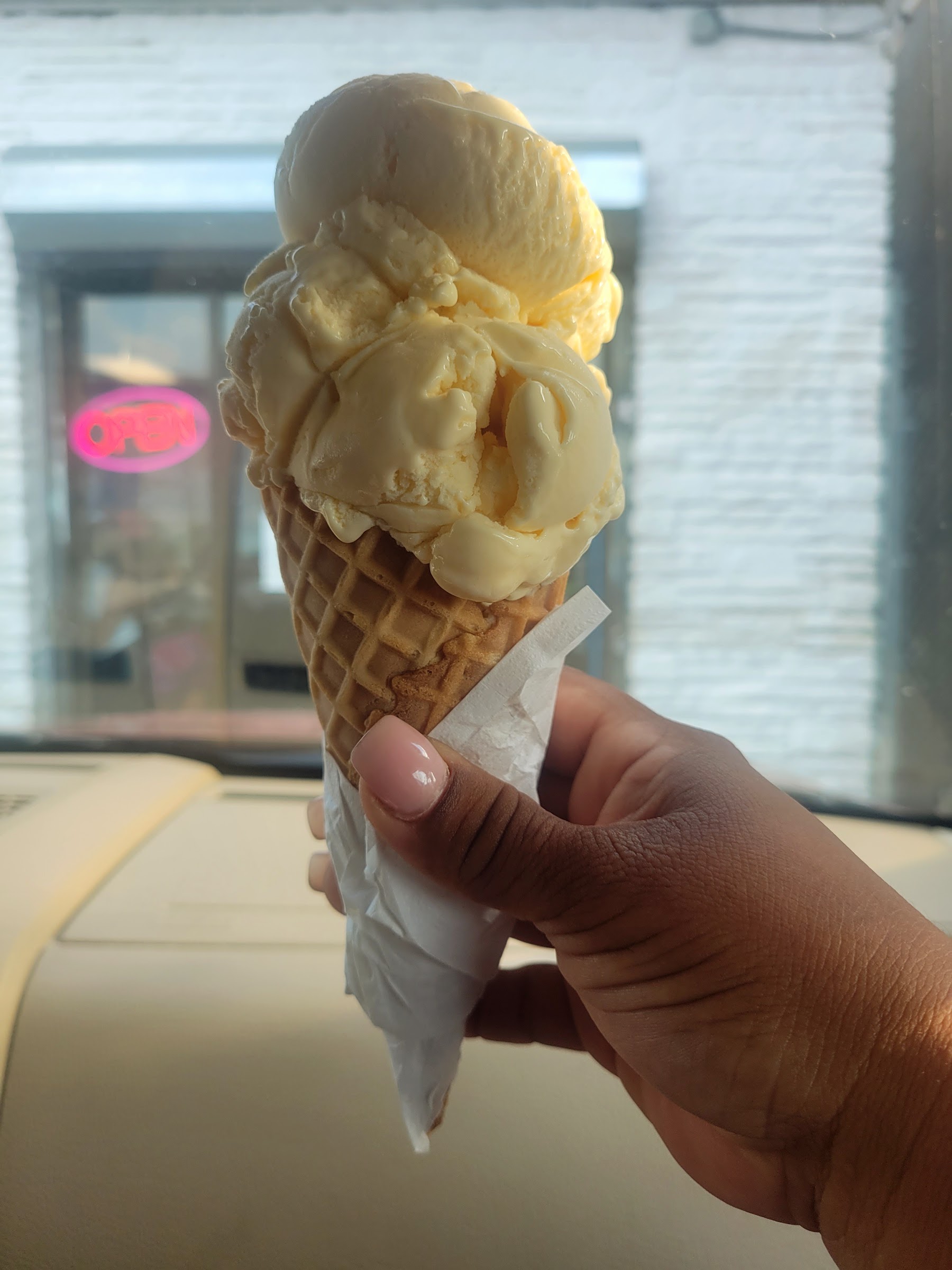 Guernsey Crest Ice Cream Co photo