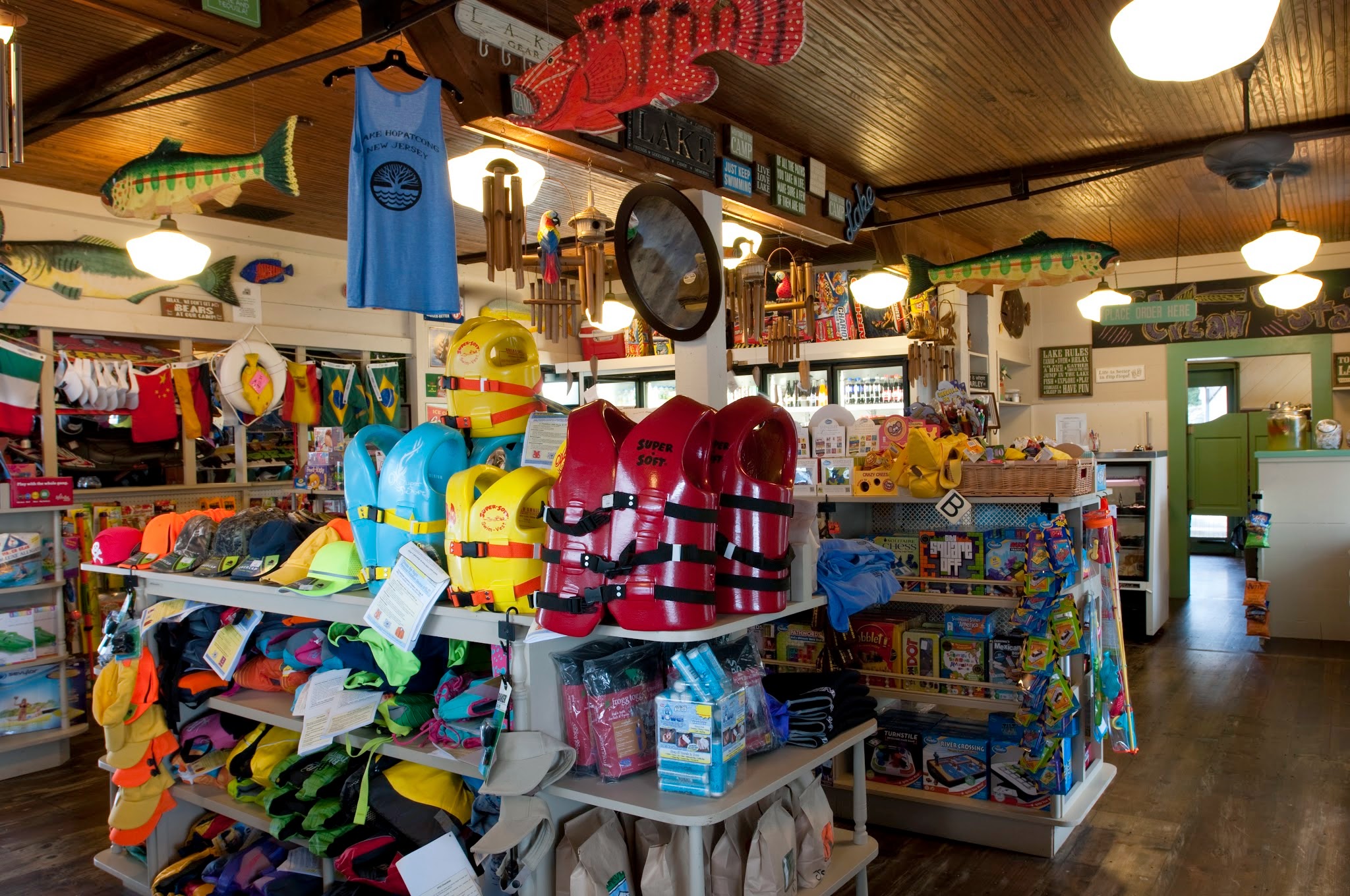 Main Lake Market photo