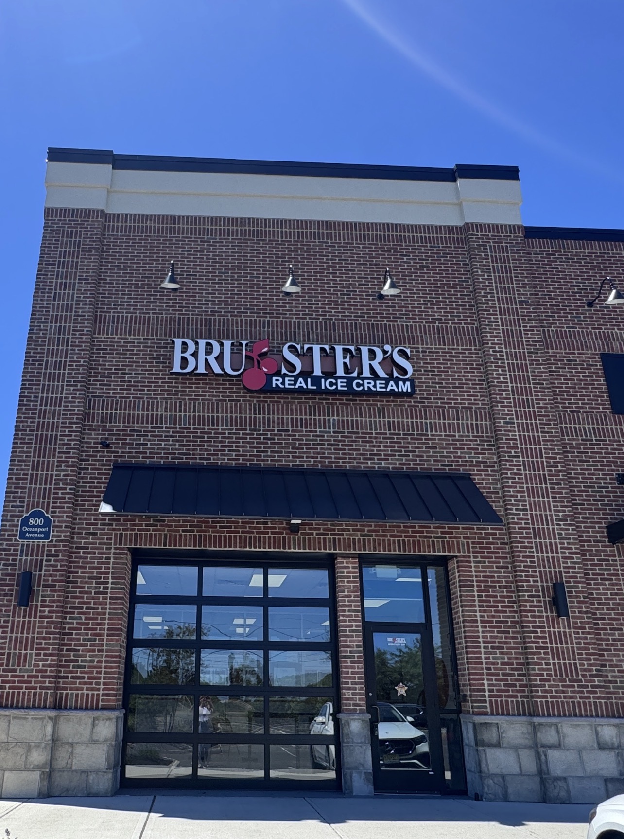 Bruster's Real Ice Cream photo
