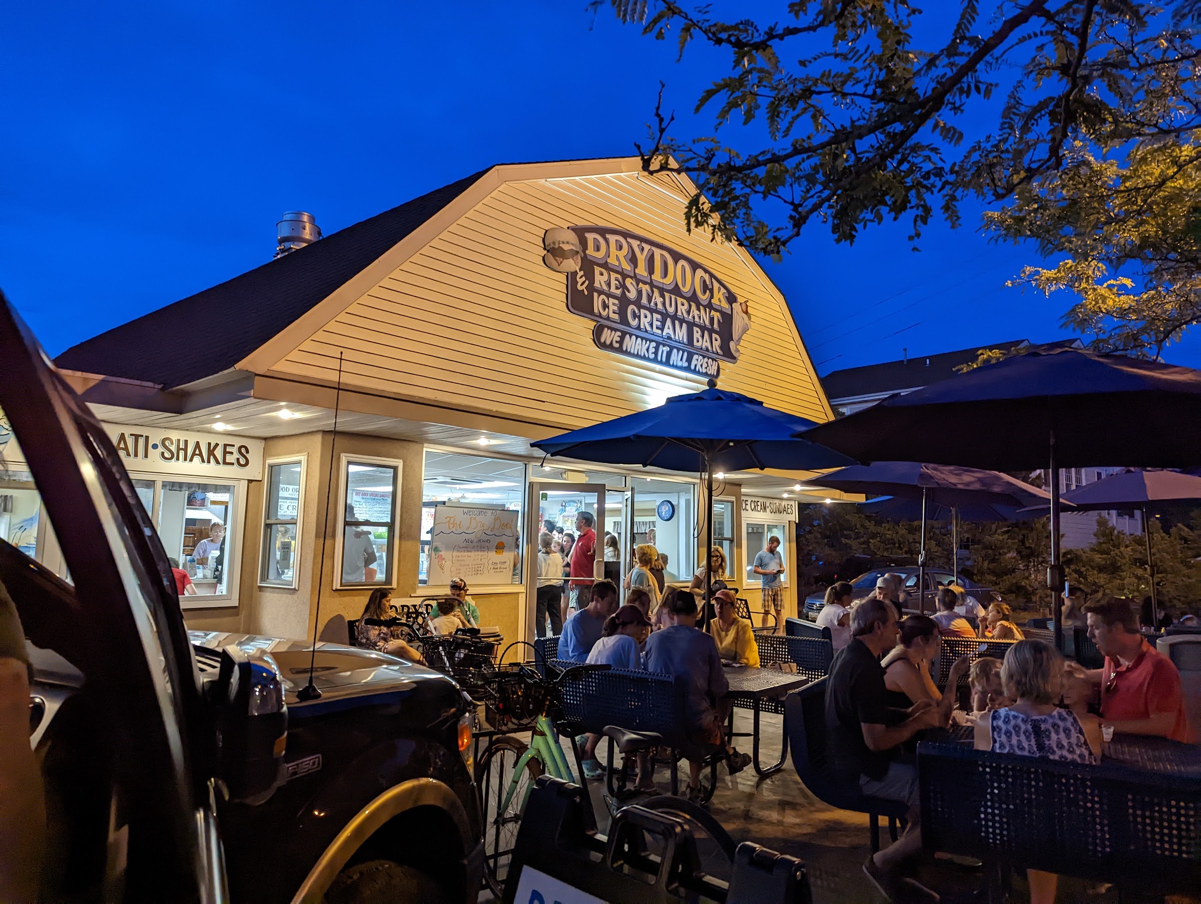 Dry Dock Ice Cream Bar & Grill photo