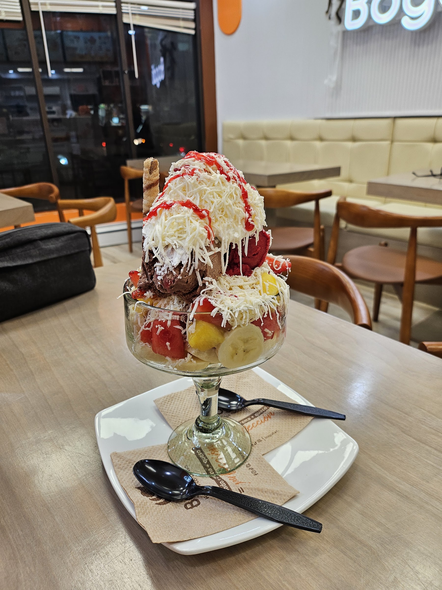 Bogati Helados con Queso Newark photo