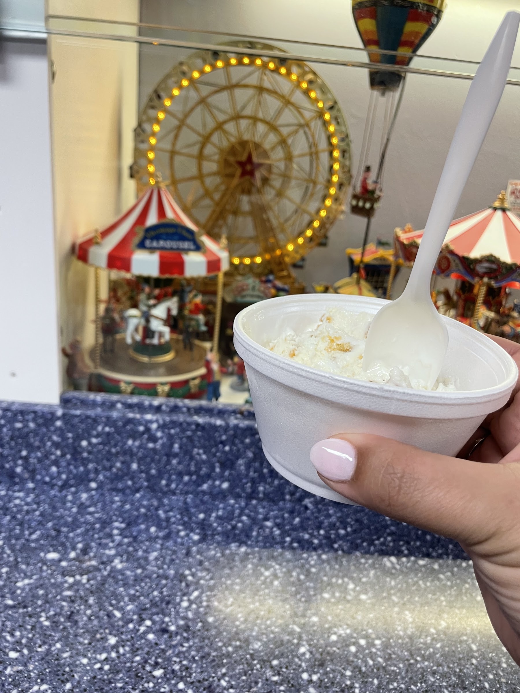 Ice Cream Parlour photo