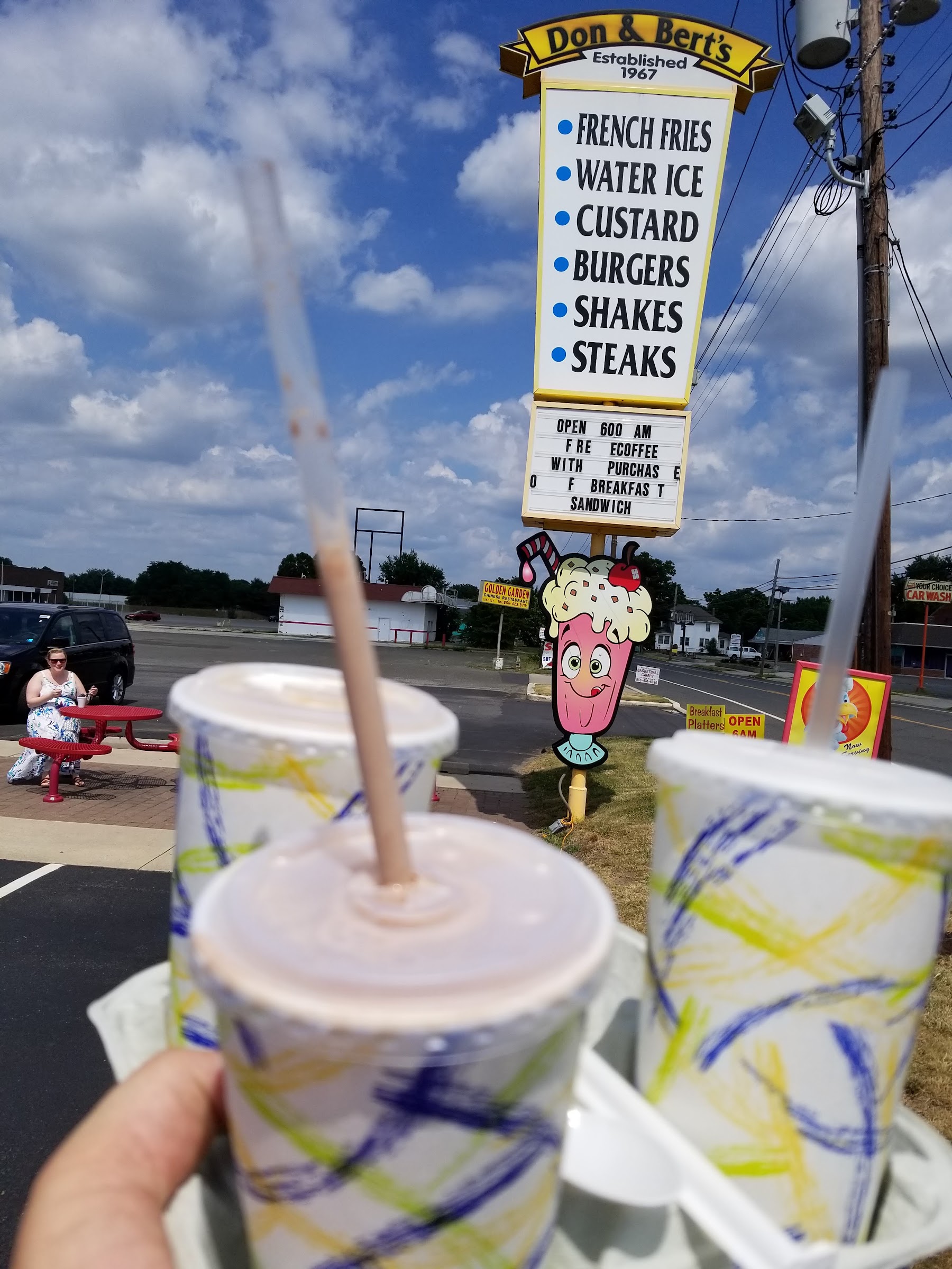 Don & Bert's Custard Stand photo