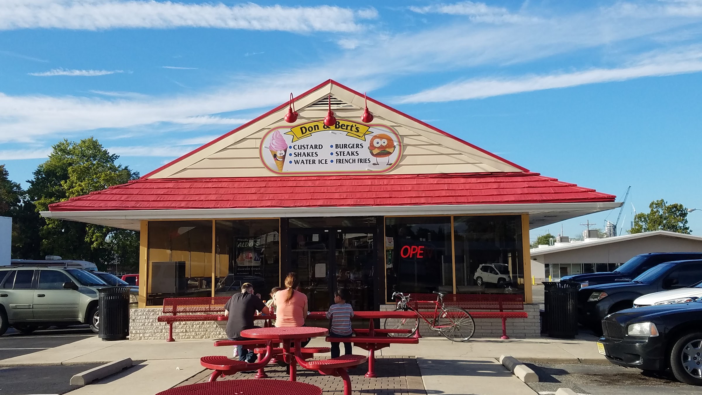 Don & Bert's Custard Stand photo