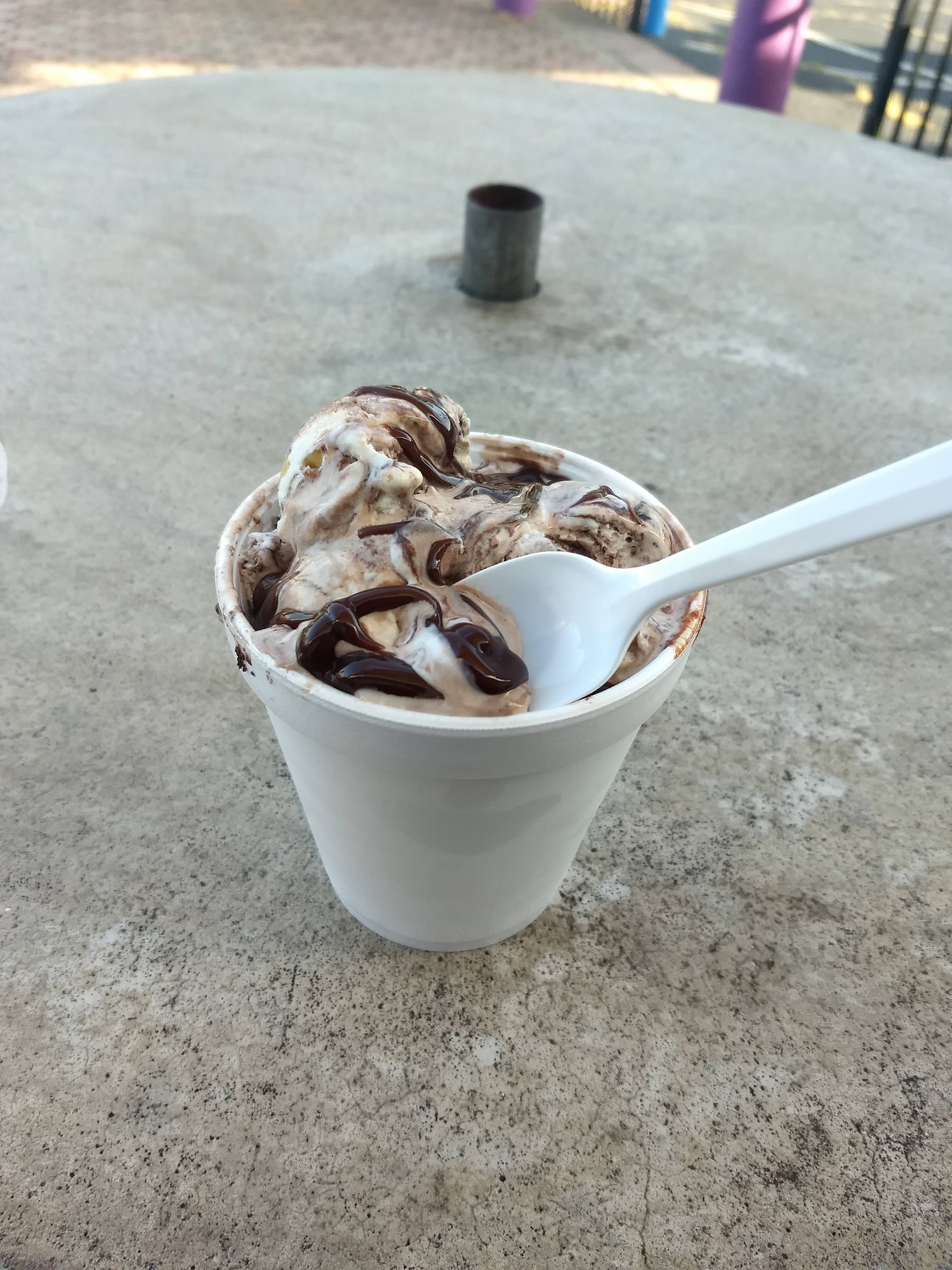 Ice Cream On 9 photo