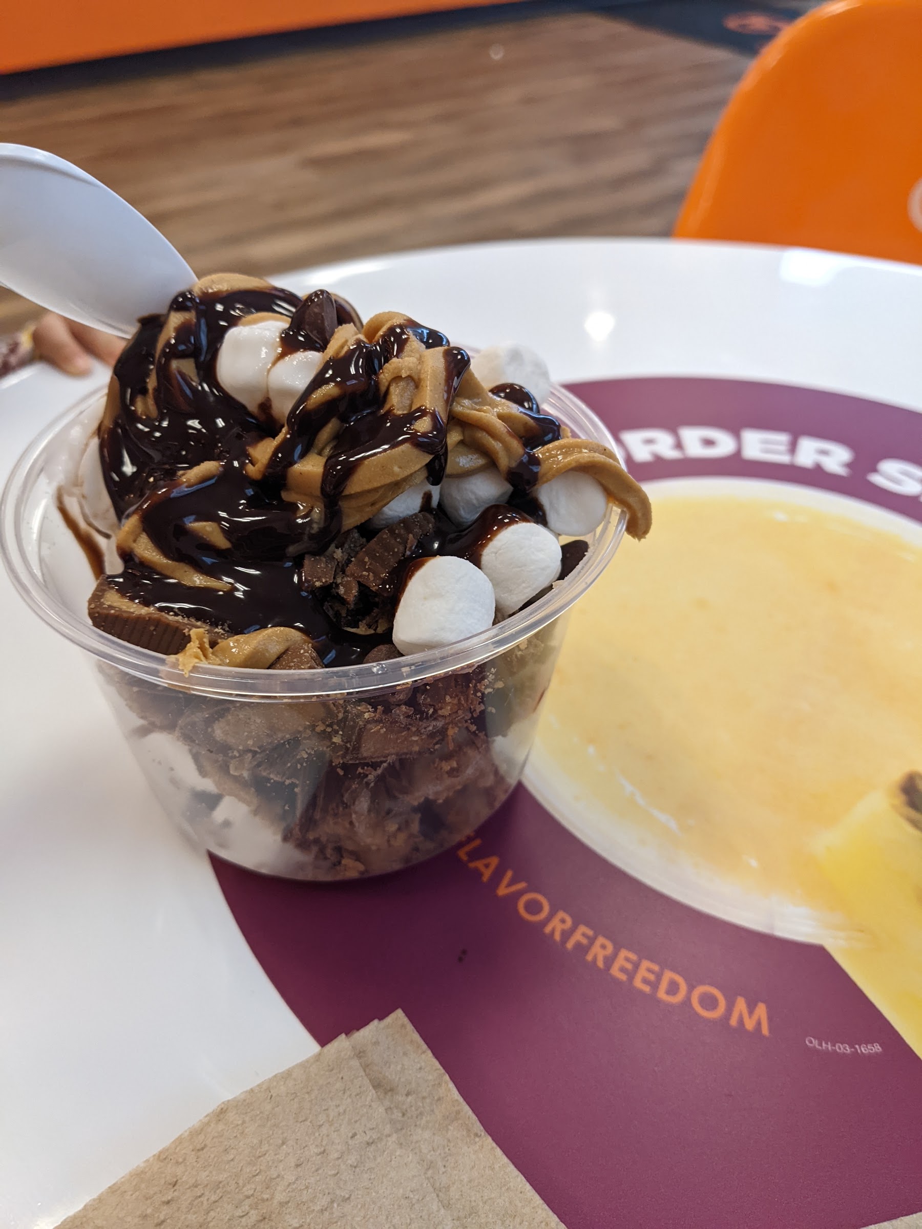 Orange Leaf Frozen Yogurt photo